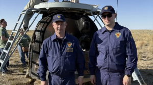 Штатное возвращение экипажа «Союз МС-28»: слаженная работа на месте посадки и в ЦУПе